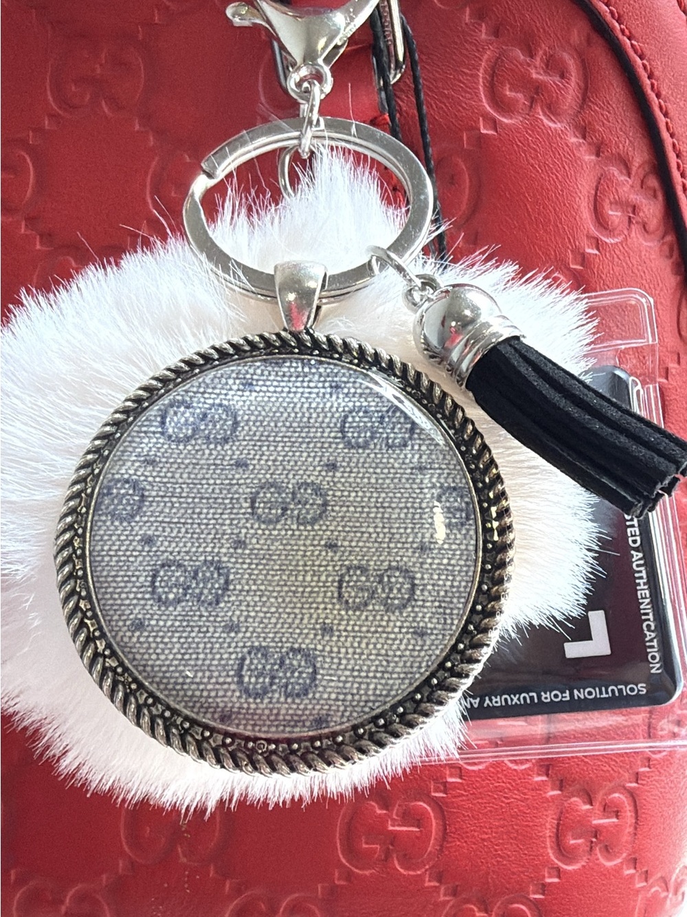 Authenticated upcycled Gucci key charm !!! Check it
Out - Picture 5 of 7